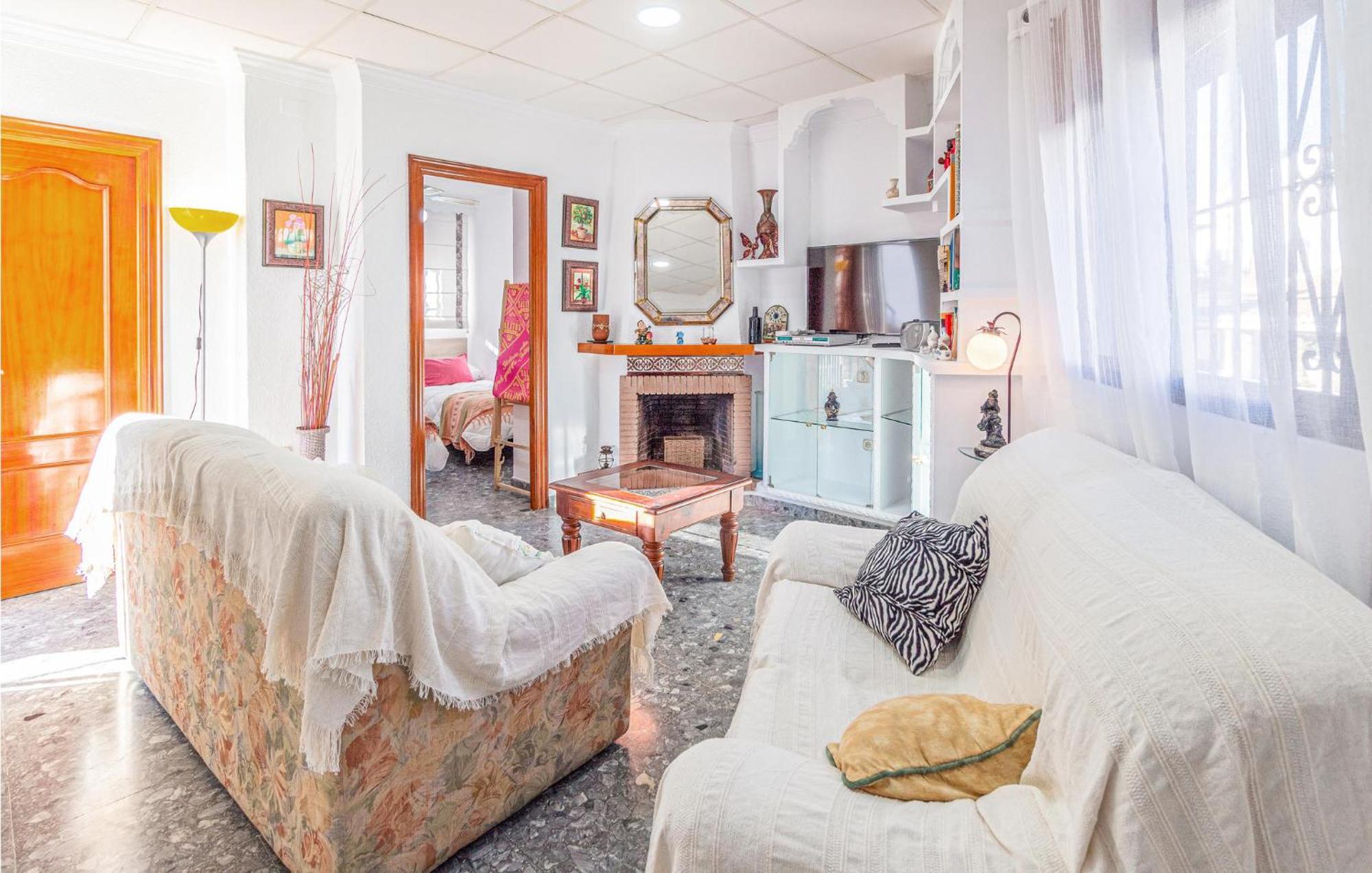 Stunning Home In Mlaga With 2 Bedrooms And Wifi Малага Экстерьер фото